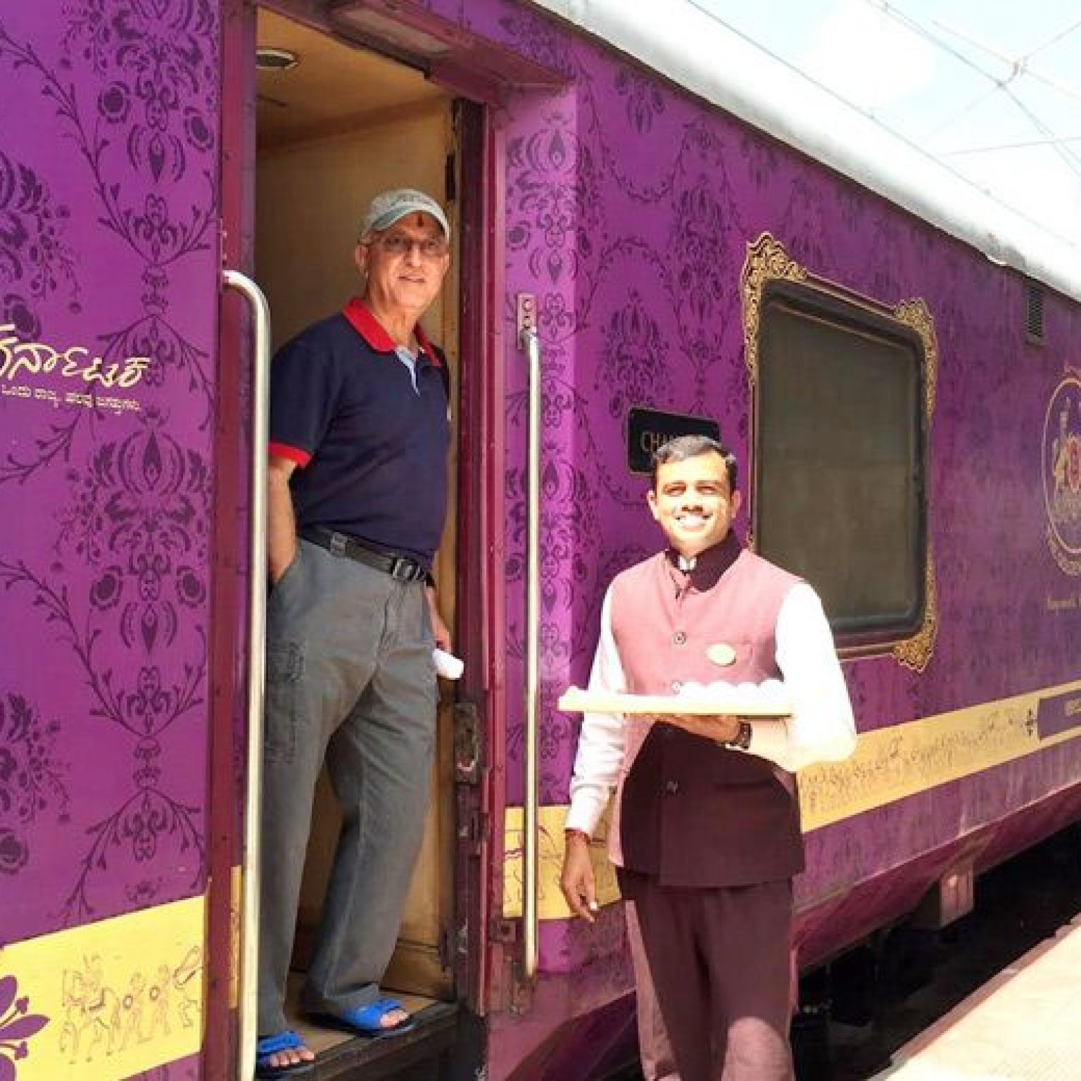 How is the Golden Chariot Train Beneficial to Corporate Travelers